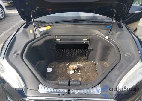 2013 Tesla Model S z USA, uszkodzony, nr VIN 5YJSA1DNXDFP06014